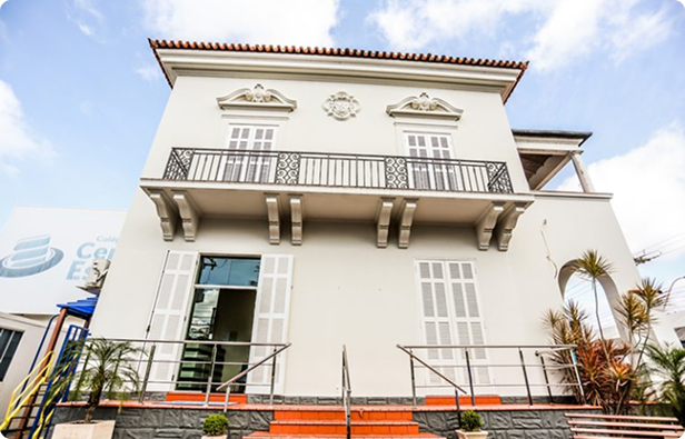 Fachada do Colégio Centro de Estudos