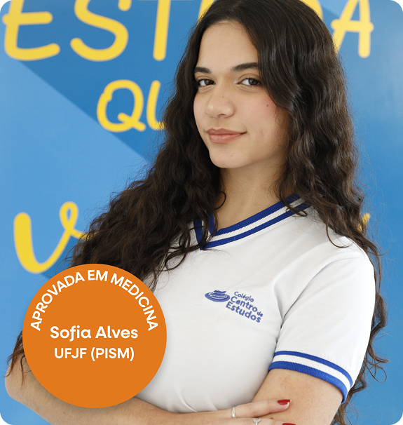 Aluna aprovada em Medicina, ex-aluna do Centro de Estudos